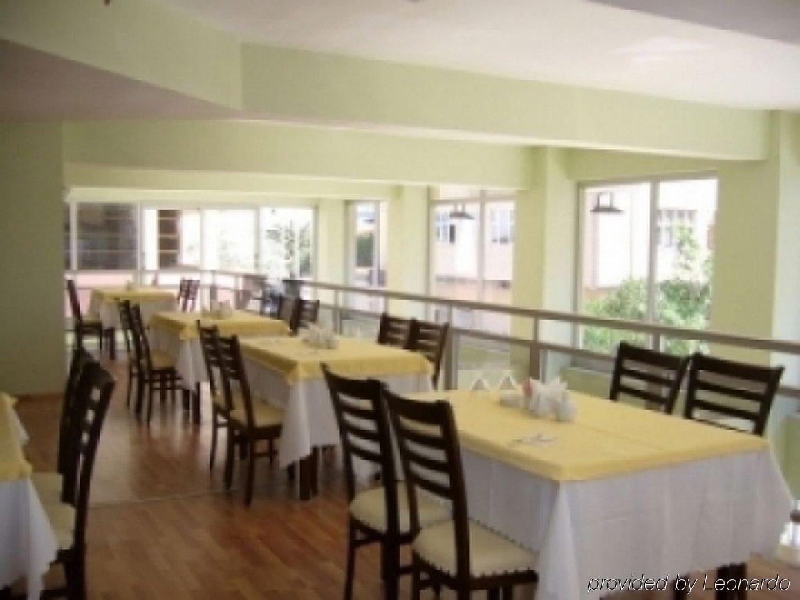 Sirin Villa เซสเม ร้านอาหาร รูปภาพ