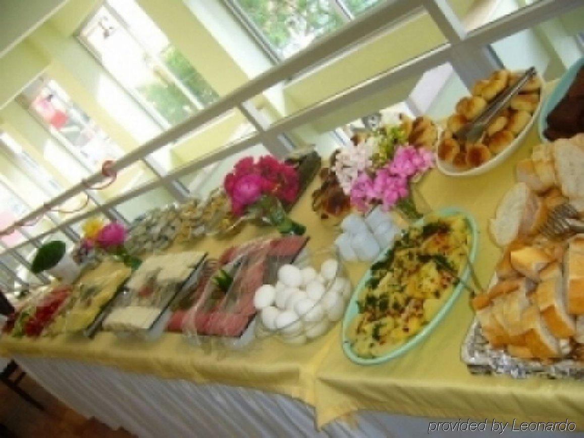 Sirin Villa เซสเม ร้านอาหาร รูปภาพ